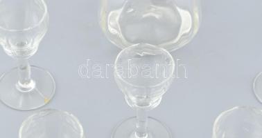 Likőrös készlet Metszett üveg 6 pohár és butéla üveg dugóval 26 cm