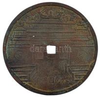 Kína DN nagyméretű, öntött bronz emlékérem, egyik oldalon a Tiltott Palota ábrázolásával (123mm) T:2...