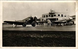 1940 Budaörs, Budapesti repülőtér, KLM és Air France repülőgépei (EK)