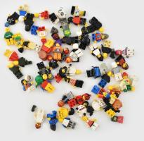 Egy zacskónyi LEGO csak figura