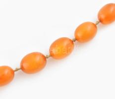 Borostyán jellegű nyakláncok elszakadva