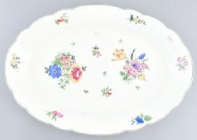 Ungvár virágmintás sültes tál, kézzel festett porcelán, 19, sz. második fele, korának megfelelő kopásokkal. 48x34cm