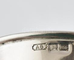 Ezüst (Ag) tojástartó és kanál. Jelzett, kis kopásnyomokkal, össz. 44,1 g