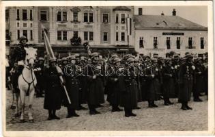 1938 Léva, Levice; bevonulás, Slavia, vendéglő, Bernát, Vörösmarti üzlete, gyógyszertár / entry of the Hungarian troops, shops, restaurant, pharmacy + "1938 Léva visszatért" So. Stpl