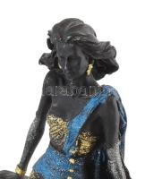 Csábítás. Mázas gipsz szobor. festett, kopással 31 cm