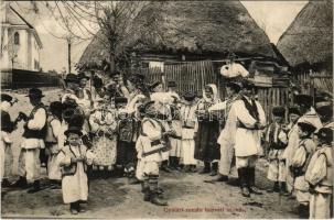 Gyalár, Ghelari; Román húsvéti szokás. Adler fényirda 1911. / Transylvanian folklore, Romanian Easter tradition (r)