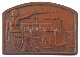 ~1938. MRG (Magyar Ruggyantaárugyár) II. bronz sportplakett eredeti tokban (51x73mm) T:2