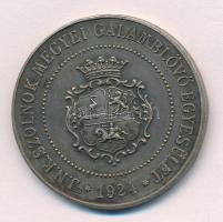 1931. "J. N. K. Szolnok Megyei Galamblövő Egyesület" kétoldalas, jelzetlen Ag díjérem, hátoldalán "1931. VI. 13-14" gravírozással, "SGA" gyártói jelzéssel (29,27g/40mm) T:1- patina