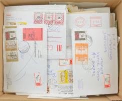 Kb 500 db magyar és külföldi levél vegyesen dobozban, közte ajánlott, francotyp, modern képeslapok