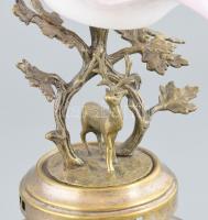 Jugendstil szarvasos kínáló, zománc festett üvegbetéttel. Kopásokkal, m: 20 cm