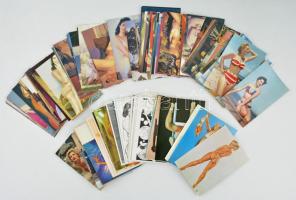 Kb. 150 db MODERN motívum képeslap dobozban: erotikus meztelen Pin-up lányok, ázsiaiak is / Cca. 150 modern motive postcards in a box: erotic nude Pin-up girls, some Asian too