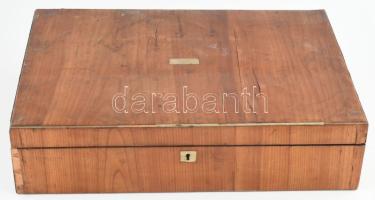 Nagyméretű fadoboz. sérülésekkel, 30x43x10cm