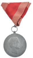 1918. Sebesültek Érme cink kitüntetés nem saját mellszalaggal. Szign.: R. Placht T:2,2- oxidáció Hungary 1918. Wound Medal zinc decoration with not own ribbon. Sign.: R. Placht C:XF,VF oxidation NMK 328.