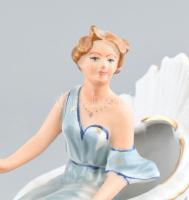 Regal porcelán hintó, jelzett, kopásokkal, m: 20 cm