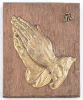 Albrecht Dürer: Imádkozó kéz, fém, fa alapon, fali dísz, 15×12 cm