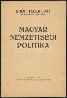 Gróf Teleki Pál: Magyar nemzetiségi politika. Bp., 1940., Stádium, 30 p. Kiadói papírkötés, kissé foltos borítóval, intézményi bélyegzővel, máskülönben jó állapotban.