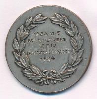1922. "Magyar Ebtenyésztők Országos Egyesülete" ezüstözött bronz emlékérem, hátoldalon &qu...