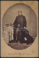 cca 1880 Atillás úr kutyával nagy kabinetfotó sérült 11x17 m