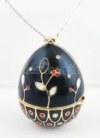 Swarovski Fabergé stílusú tojás medál, láncon, jelzett, h: 80 cm. Dobozában.