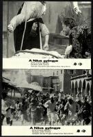 cca 1985 ,,A Nílus gyöngye" című amerikai film jelenetei és szereplői, 8 db produkciós filmfotó...