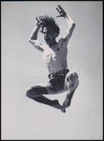cca 1935 Mozgásművészek szép ugrásai, Szentpál Olga (1895-1968) mozgásművésznő, koreográfus, pedagóg...