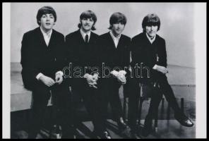 cca 1969 előtti képek a Beatles együttesről, Fekete György gyűjteményéből 2 db mai nagyítás, 10x15 cm és 24x17,7 cm