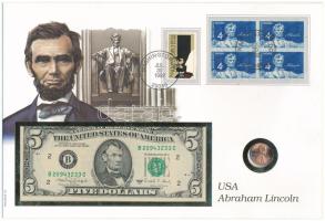 Amerikai Egyesült Államok érmés és bankjegyes, pecsételt boríték benne 1990. 1c érmével és 1988. 5$ bankjeggyel T:1 patina USA coin and banknote envelope with 1990. 1 Cent coin and 1988.5$ banknote C:UNC patina