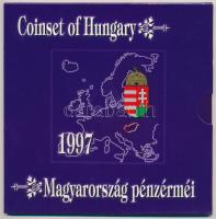 1997. 50f-200Ft (6xklf) forgalmi sor, benne 200Ft Ag Deák, a belső tok ragasztása kissé elengedett T:PP patina Adamo FO30.1