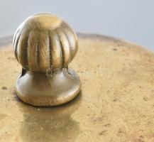 Tiffany jellegű szecessziós asztali lámpa.
Egyedi tervezésű, ólomüveg búra, öntött bronz talppal. S...