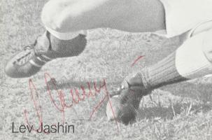 Lev Yashin (1929-1990) szovjet kapus sajátkezű aláírása autogramkártyáján /Lev Yashin Soviet footbal...