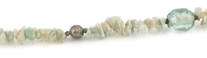 Akvamarin és üveg nyaklánc, h: 94cm