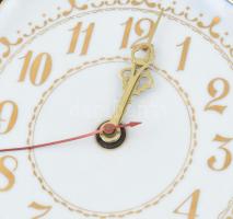 Zsolnay Pompadur mintás óra, kézzel festett, jelzett, nincs kipróbálva, kis kopásokkal d: 26cm