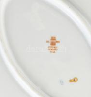 Zsolnay Pompadour mintás, 24 részes étkészlet, teljes, kézzel festett, kopásnyomokkal, jelzett. Hián...