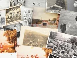 Strand, fürdőzés témájú felvételek, 26 db régi és modern fotó, vegyes méretben és állapotban