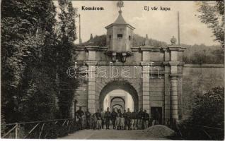 1914 Komárom, Komárno; Új várkapu, katonák. L.H. Pannonia / the new castle gate, K.u.K. soldiers