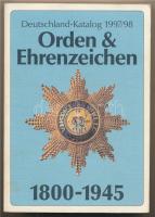Jörg Nimmergut: Deutschland-Katalog. Orden und Ehrenzeichen von 1800-1945. (Német jelvények és kitüntetések 1800-1945) München, 1997/98-as kiadás. Használt, nagyon jó állapotban.