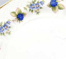 Hollóházi szeder mintás tortatál, matricás, jelzett, hibátlan, m:14 cm, d:26 cm