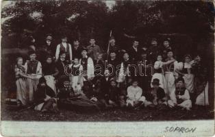 1903 Sopron, népviseletbe öltözött gyerekek, színdarab. Anton Trinkl Tischler, photo (EK)