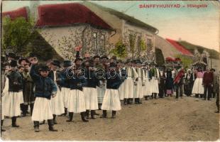 Bánffyhunyad, Huedin; hívogatók, lakodalom / Transylvanian folklore, wedding (EK)