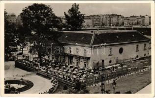 Budapest I. Tabán, Rudas gyógyfürdő, szálló és étterem, terasz vendégekkel és pincérekkel. Döbrentei tér 9. (EK)