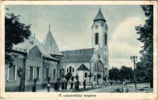 1939 Császártöltés, Római katolikus templom, hölgy kerékpárral (gyűrődés / crease)