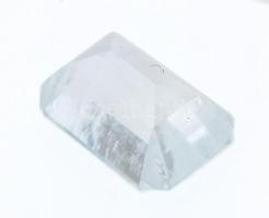 Smaragdcsiszolású, világoskék akvamarin, 9,45 cts