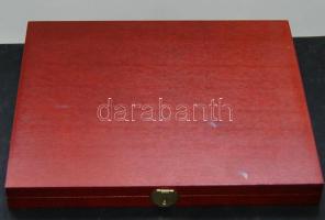 Éremtartó kazetta, 15 férőhellyel, 32mm átmérőjű érmékhez, jó állapotban