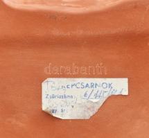 Tóth Valéria (1943- ): Anya gyermekével, terrakotta, jelzett, hibátlan, m: 24 cm