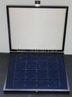 Éremtartó kazetta, 16 férőhellyel, 42x42mm, jó állapotban