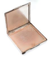 Ezüst (Ag) pudrié, cca 1930, jelzett, 8×8 cm, bruttó: 78 g