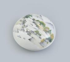 Kínai tájépes bonbonniere, kézzel festett, jelzett, hibátlan, d: 10 cm