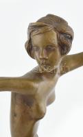 Bakonyi Sándor (1892-1937): Art deco táncos. Bronz márvány alapon 32 cm jelzet