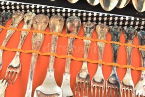 Olasz 12 személyes ezüstözött evőeszköz készlet eredeti dobozában