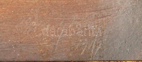 Olvashatatlan jelzéssel (jobbra lent): Napos utca. Olaj, karton. 18x23,5 cm. Dekoratív, sérült faker...